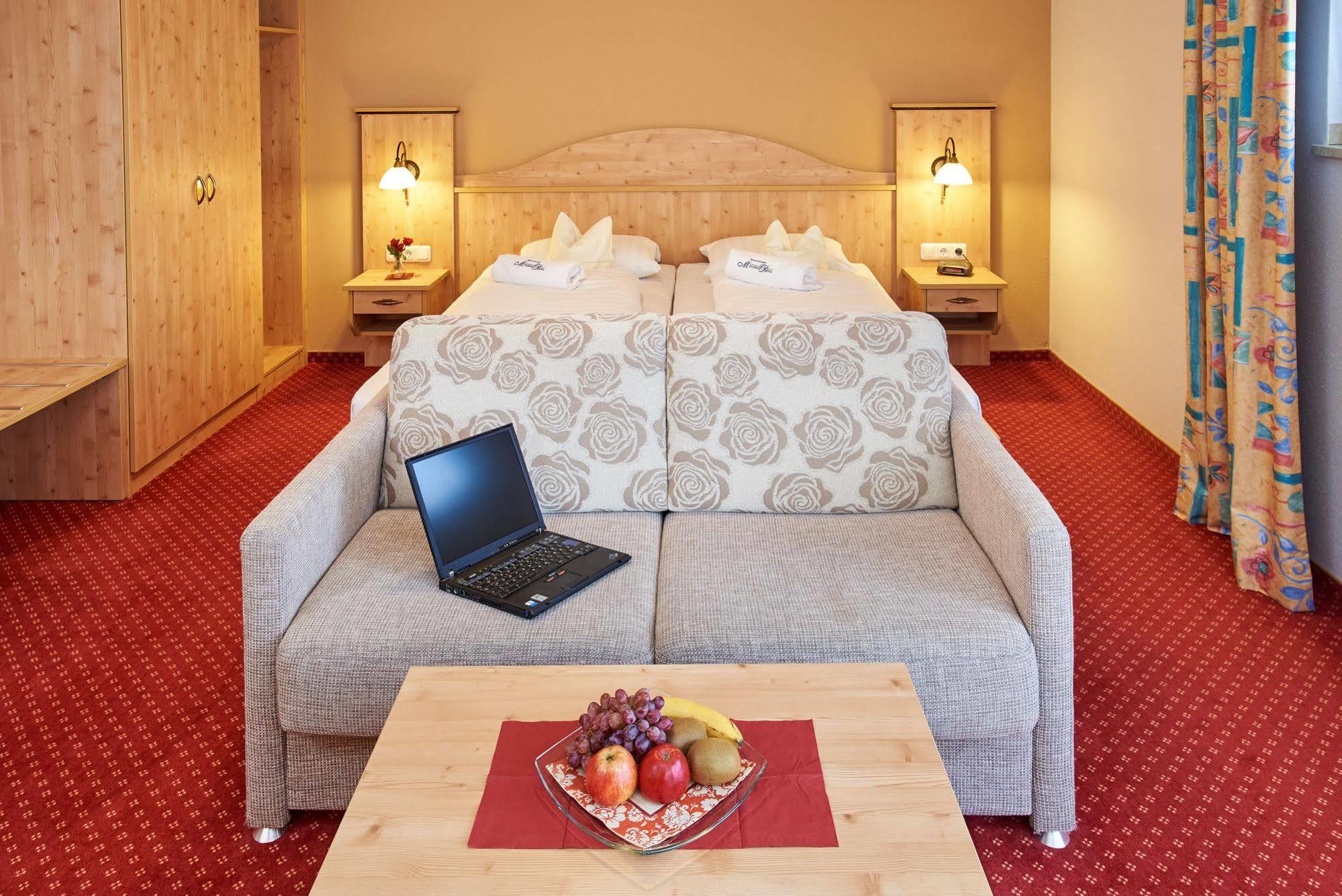 Apparthotel Minerva Diana Octavia Bad Goegging Exterior photo